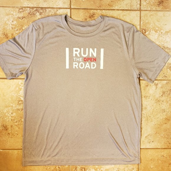 I Run The Open Road Shirt TShirt Tee Red Hat Approx Size Large - Picture 1 of 6